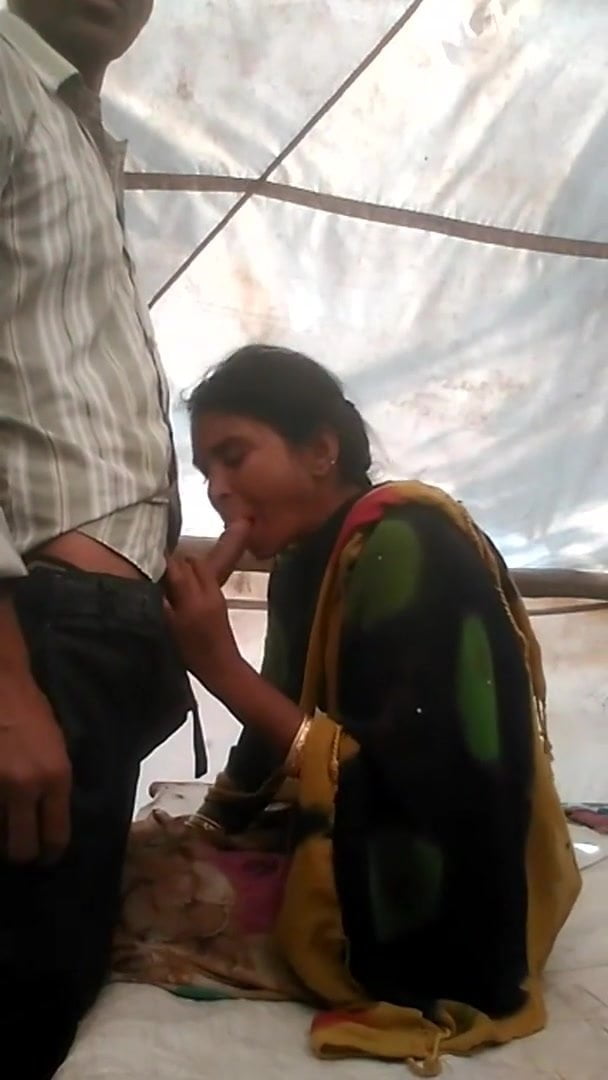 Пакистанец выебал свою подружку на природе в палатке 