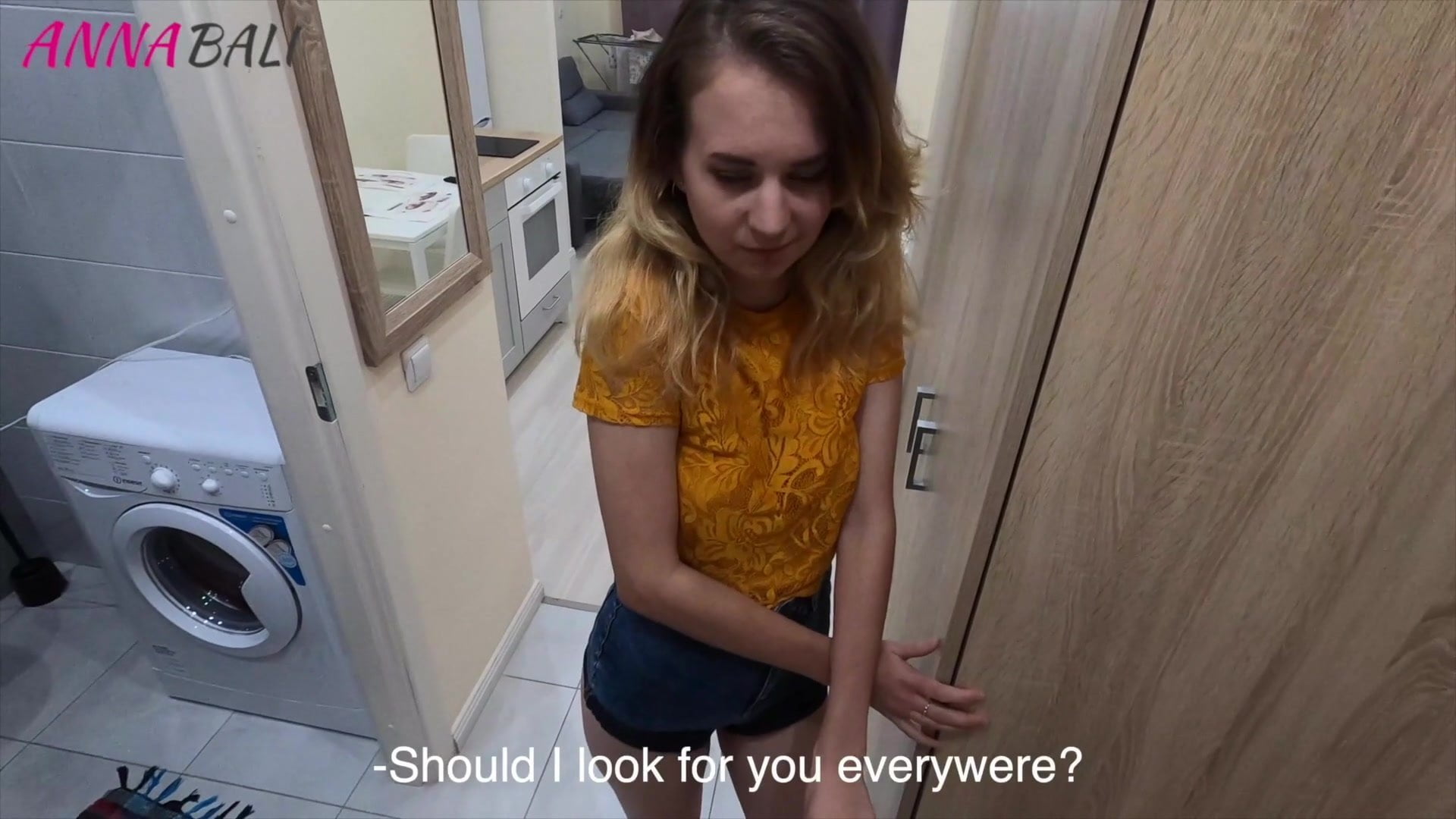 Таксист трахнул девушку за то, что должна ему деньги 